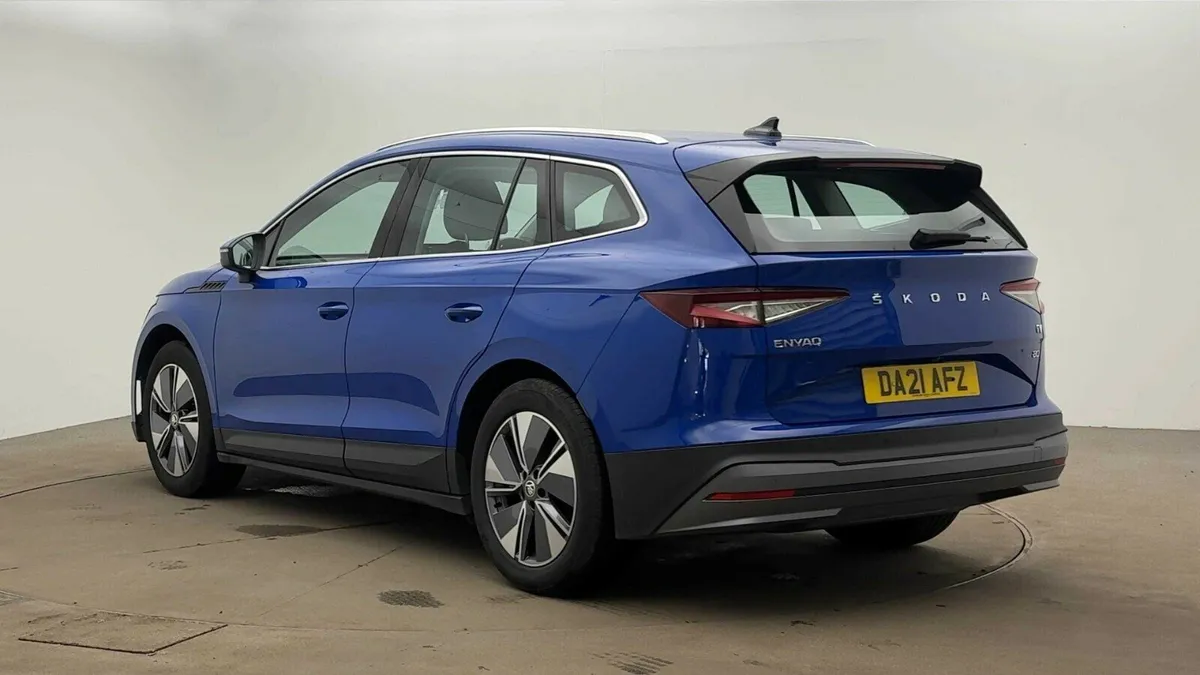 Skoda ENYAQ Iv Estate 80 Loft - Image 3