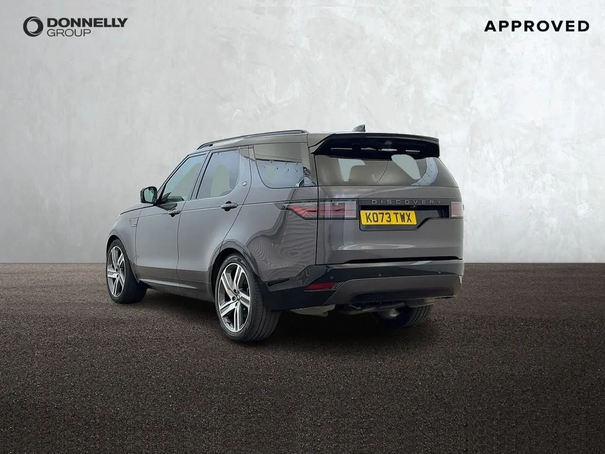 Land Rover Discovery Diesel Sw Dynamic HSE - Image 2