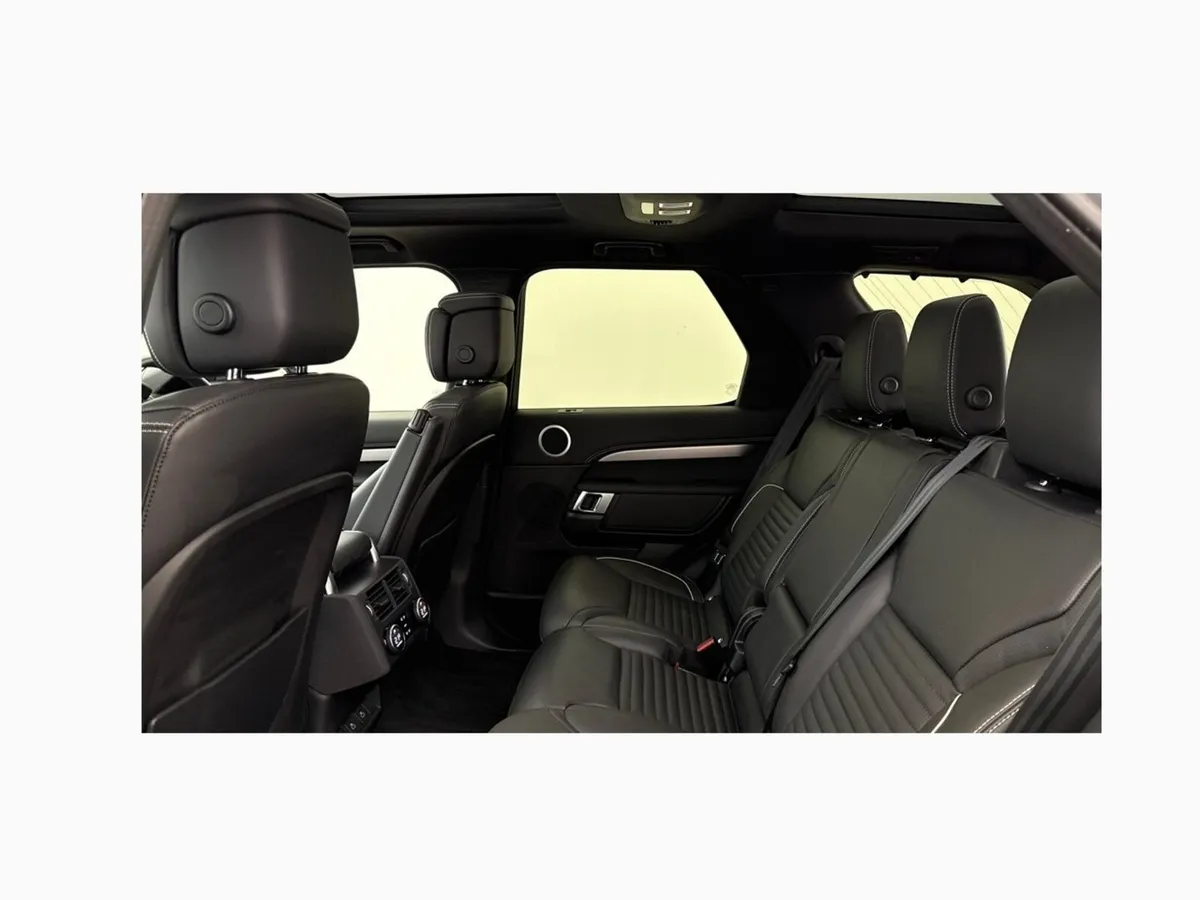 Land Rover Discovery Diesel Sw Dynamic HSE - Image 4