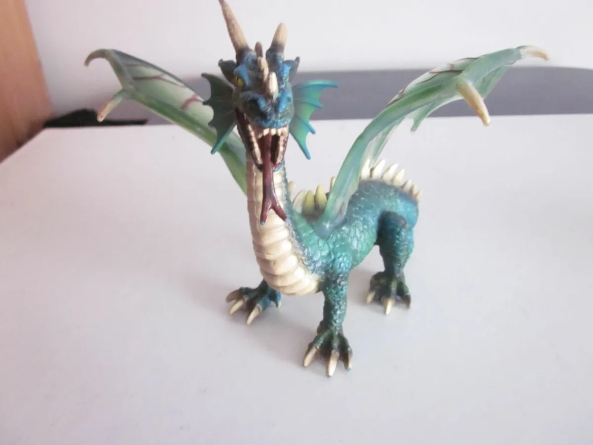 Schleich World of Knights Medieval Green Dragon - Image 1