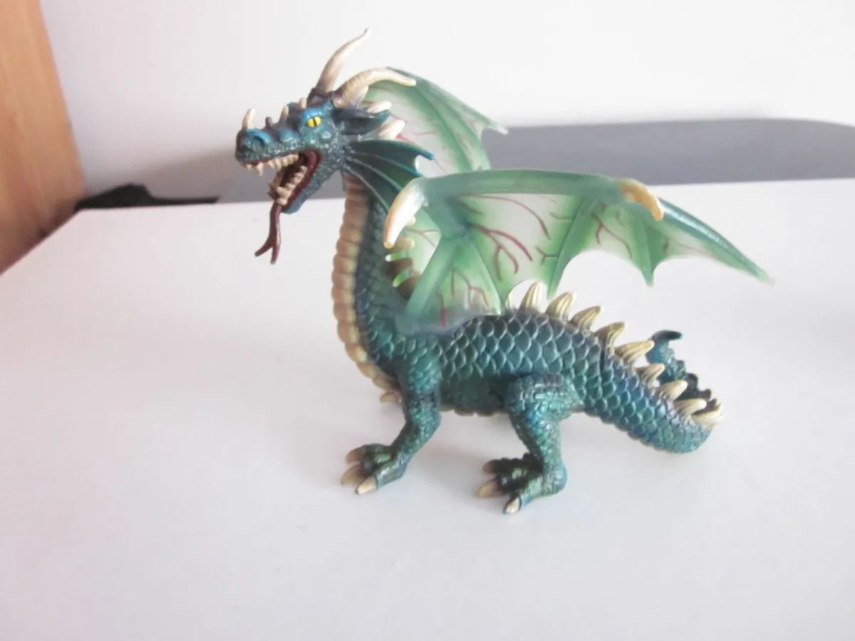 Schleich World of Knights Medieval Green Dragon - Image 2