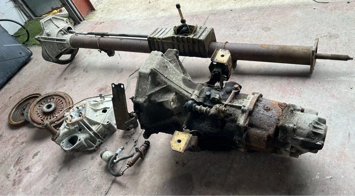 Porsche 944 manual conversion kit - Image 1