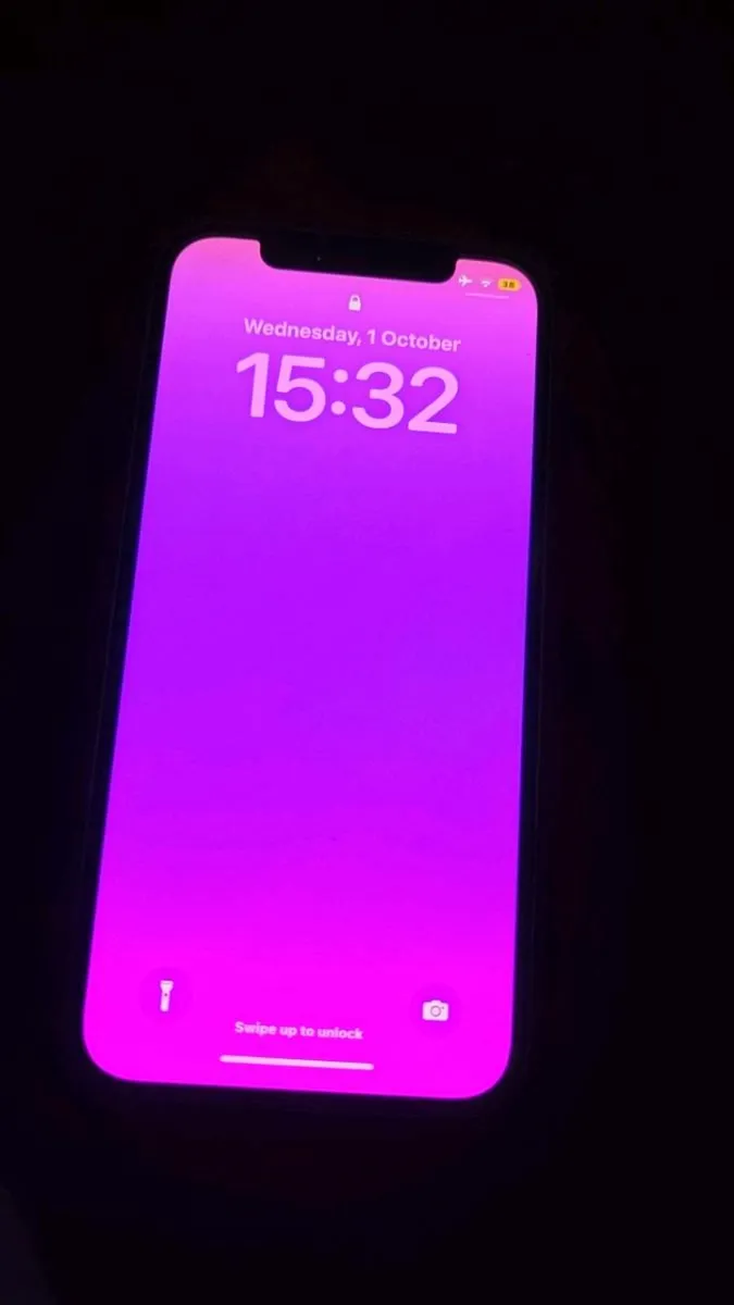Unlocked Iphone 12 64GB - Image 1