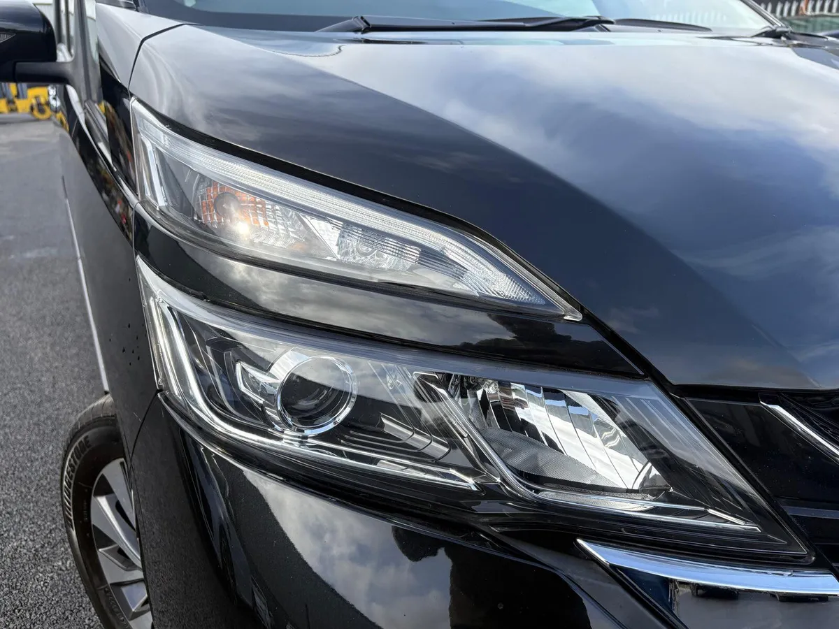 2019 Nissan Serena 2.0 HYBRID AUTO - 7 SEATER - Image 3