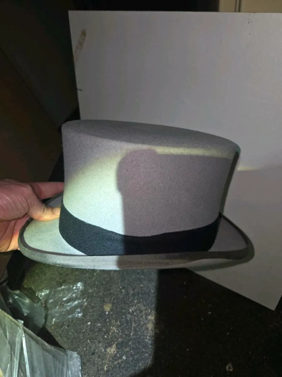 Christy London top hats - Image 2