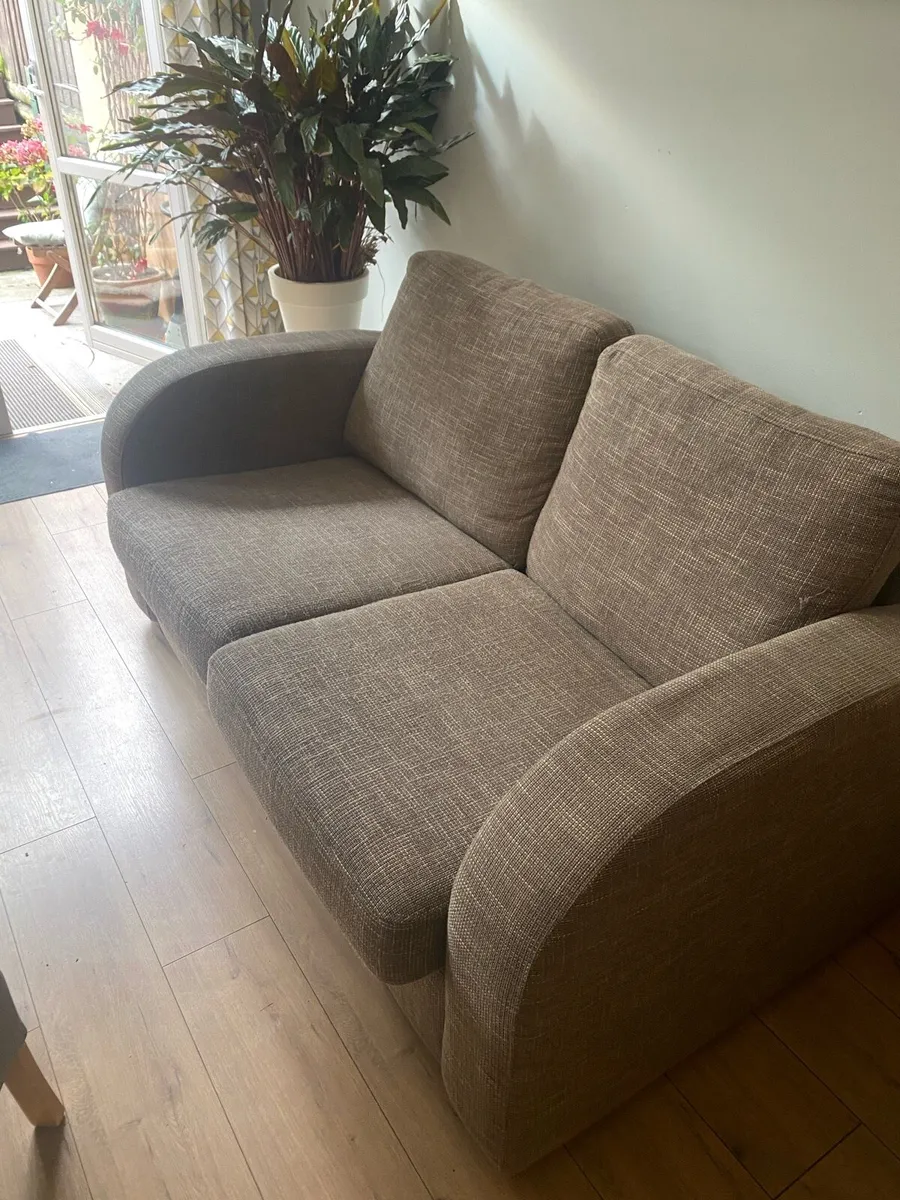 Couch and swivel chair - Image 1