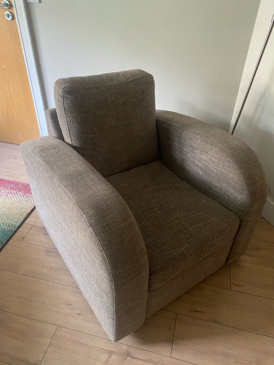 Couch and swivel chair - Image 2