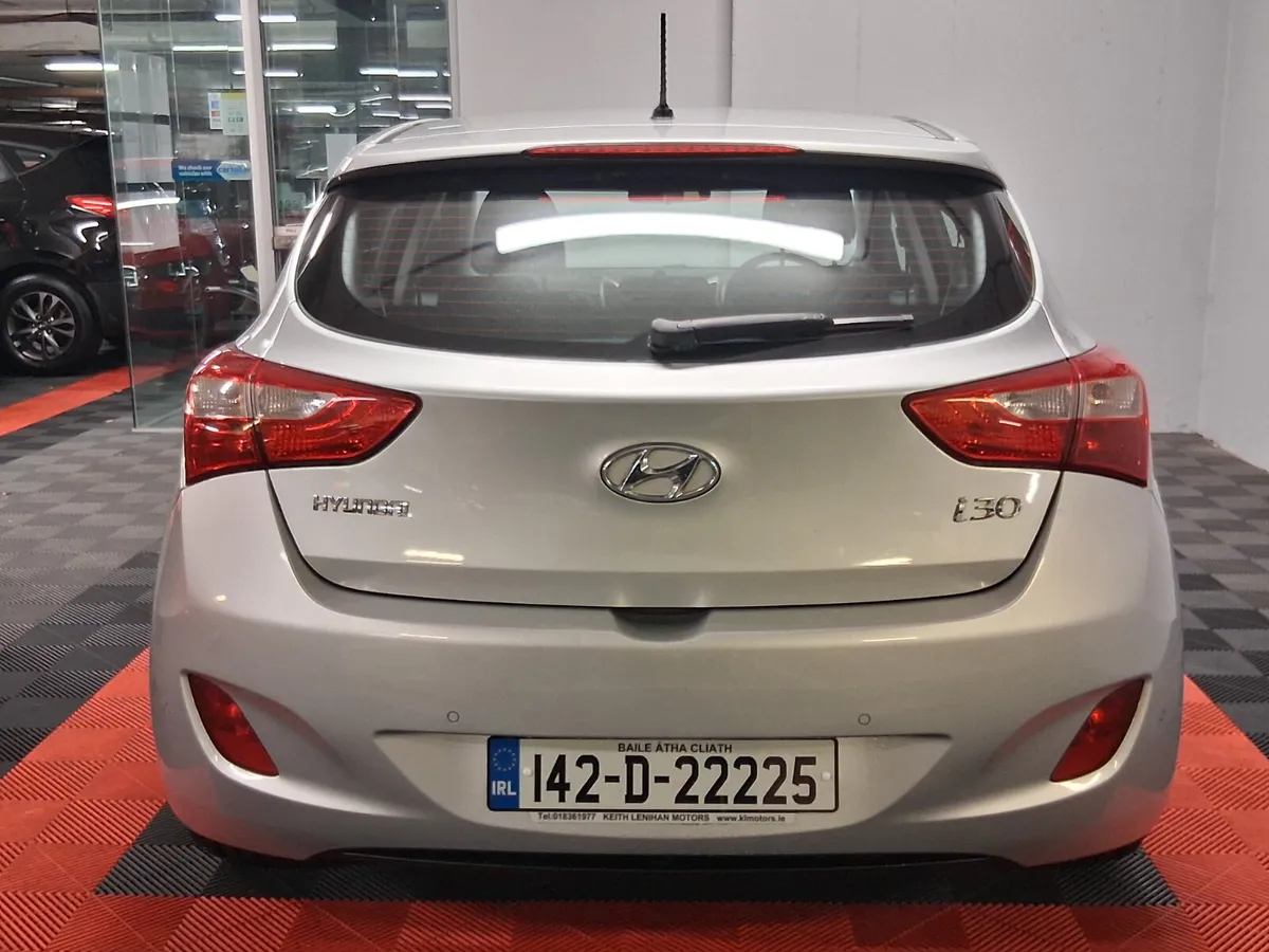 2014 Hyundai i30 **LOW MILEAGE** - Image 4