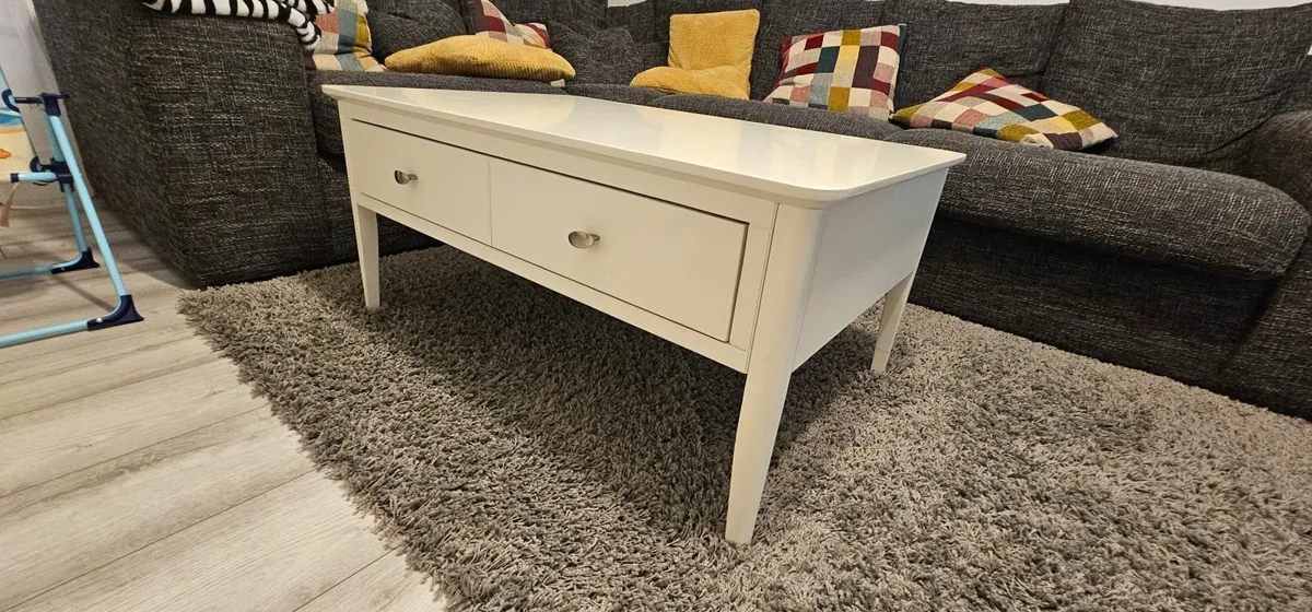 Coffee table - Image 1