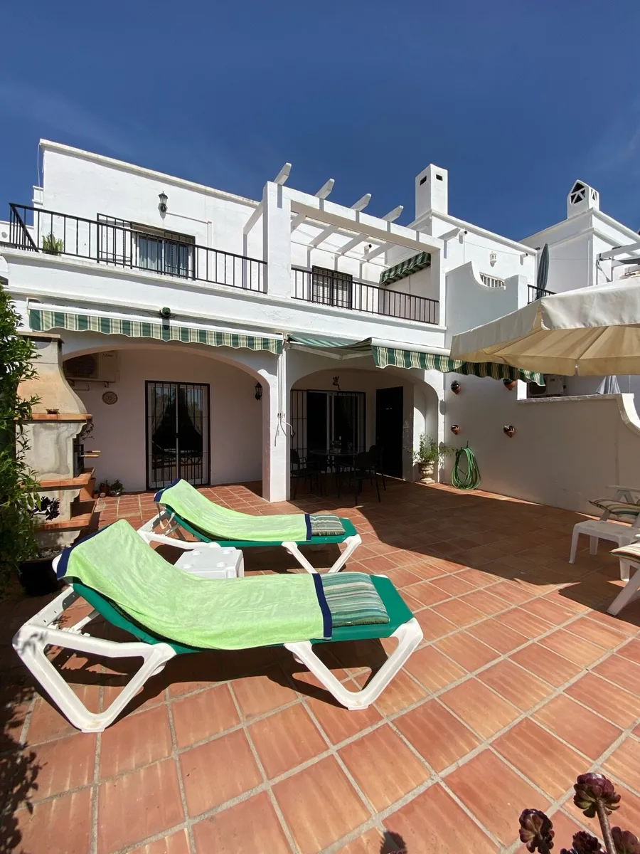Holiday home to let - Image 1