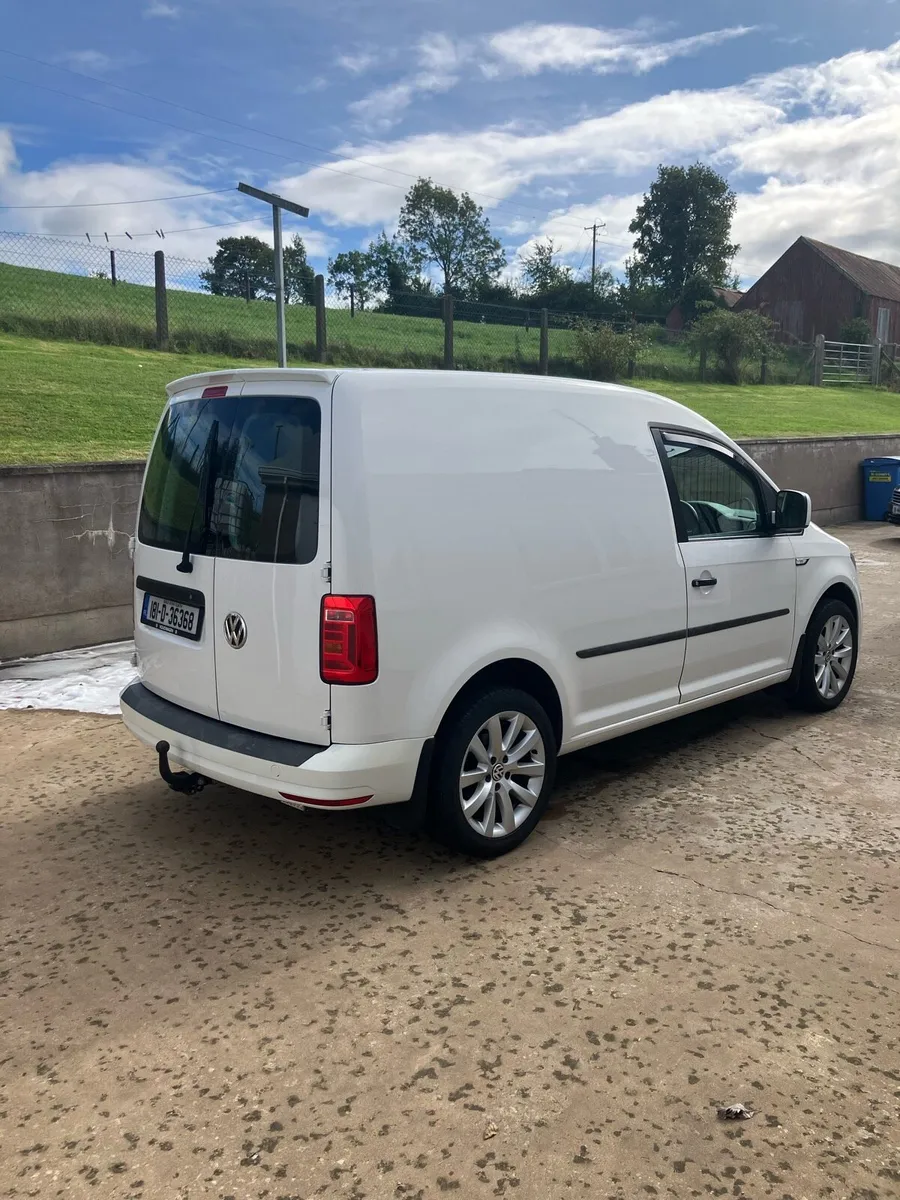 Vw Caddy - Image 3