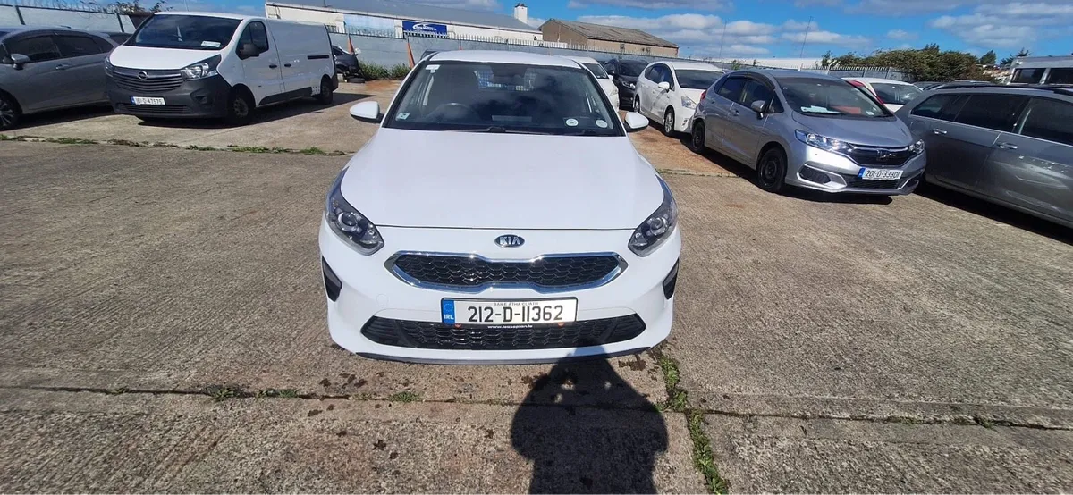 21 Ceed…Commercial …NOT DAMAGED - Image 1
