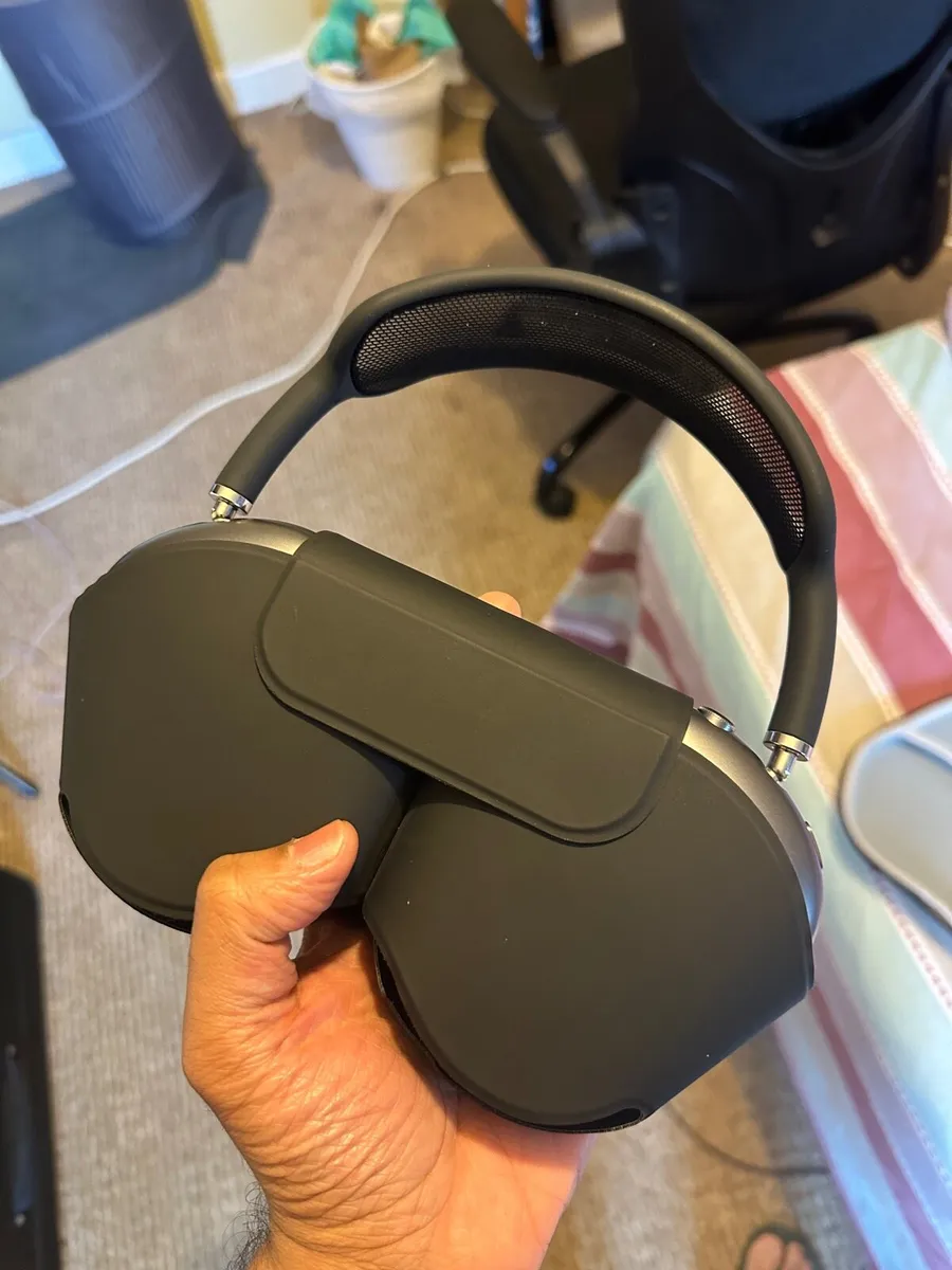 Apple AirPods Max ( First Gen ) - Like New - Image 2