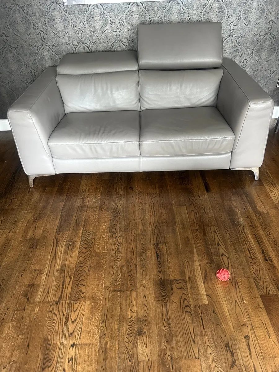 Leather suite 3+2 - Image 1