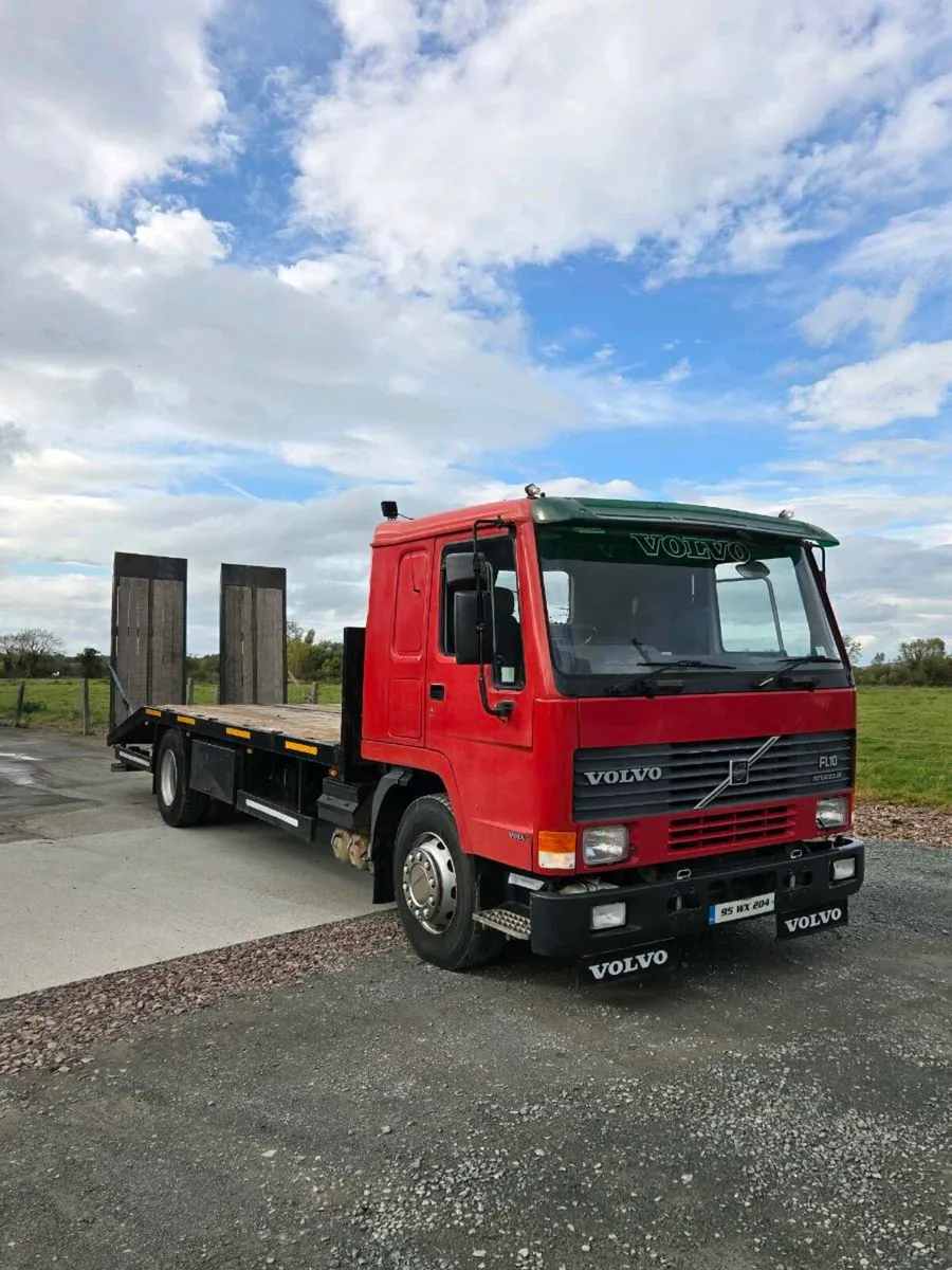 Volvo fl10 recovery truck - Image 1