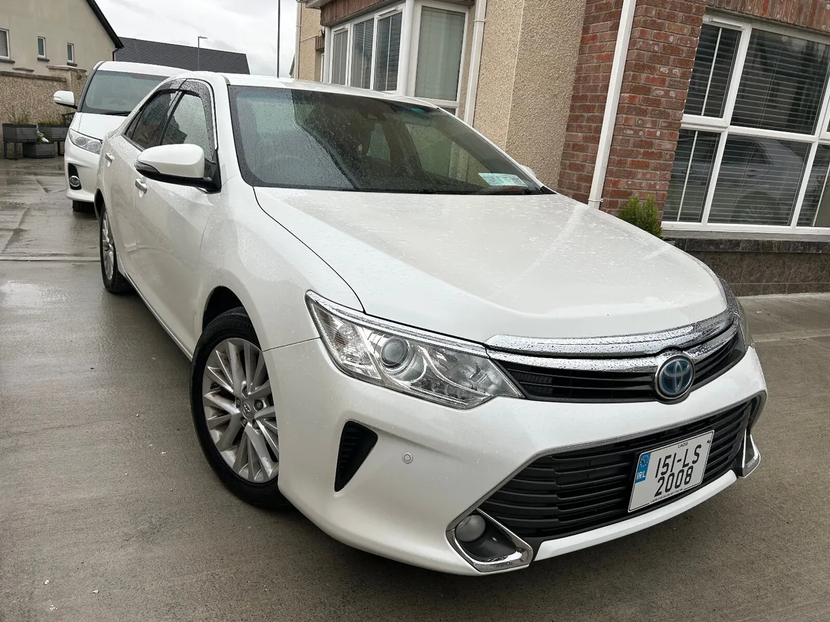 2015 Toyota Camry HYBRID AUTOMATIC NEW NCT - Image 1