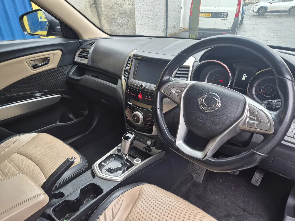SsangYong Tivoli 2017 - Image 2