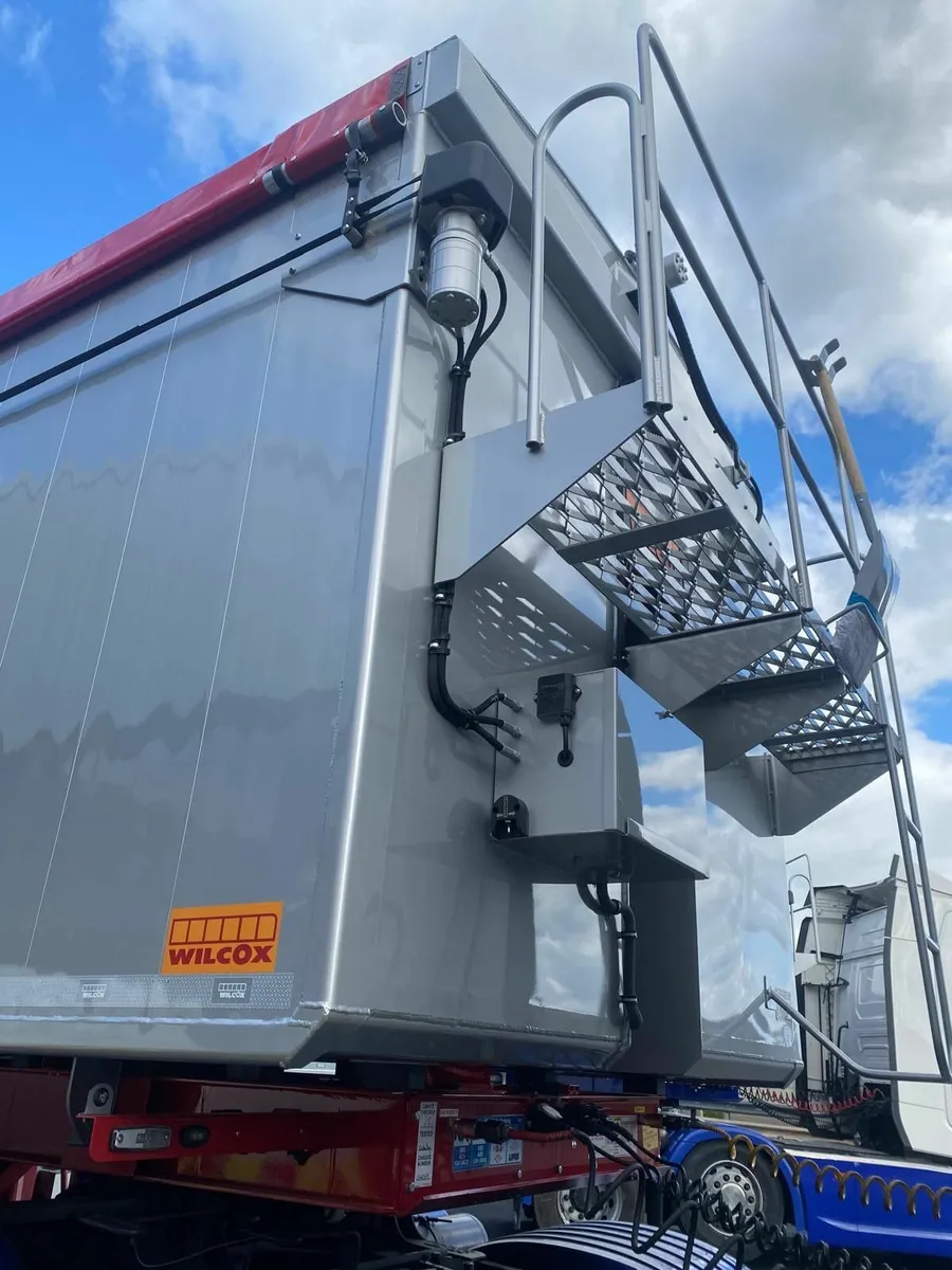 NEW WILCOX BULK TIPPING TRAILER - Image 3