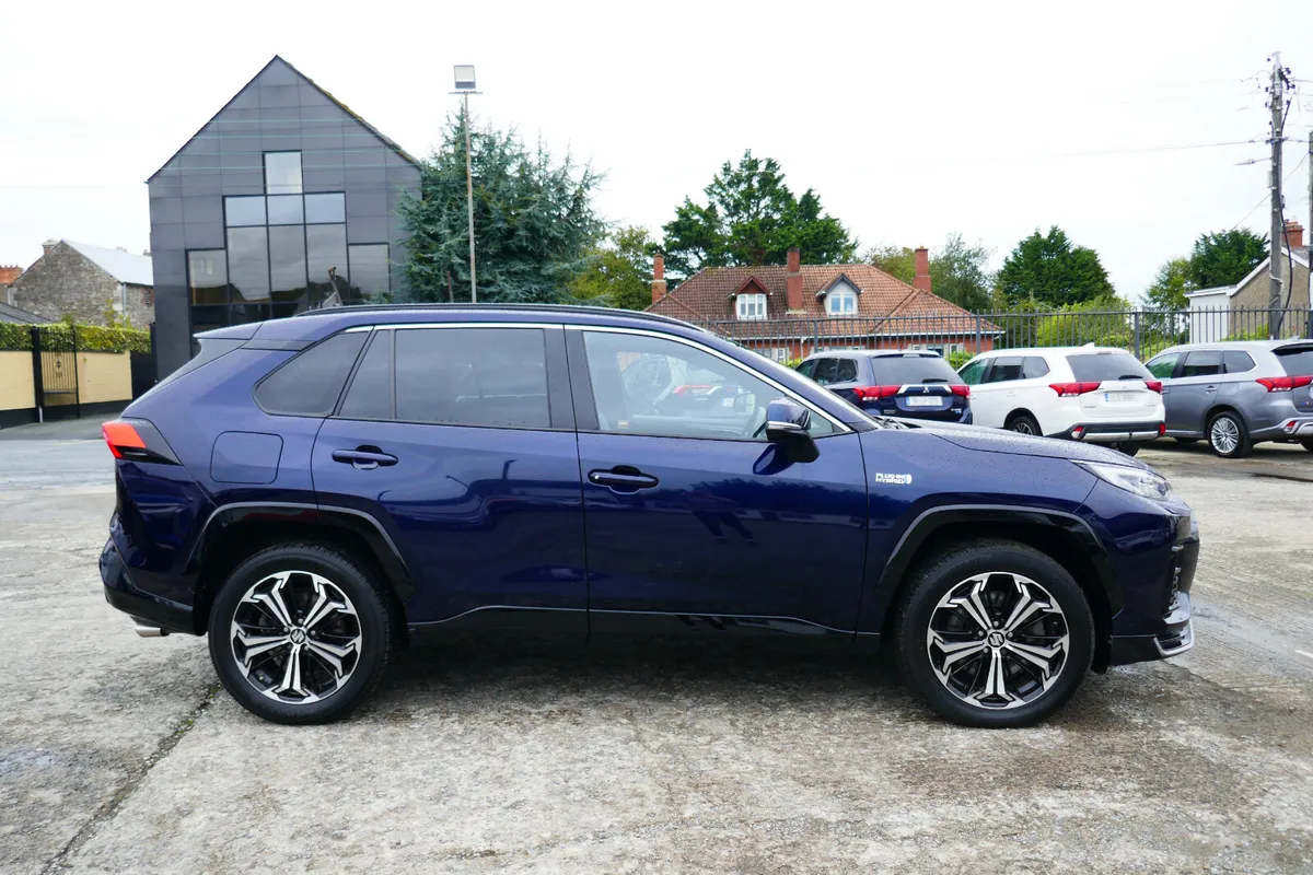 231, SUZUKI ACROSS 2.5 FOUR PHEV AUTO - Image 1
