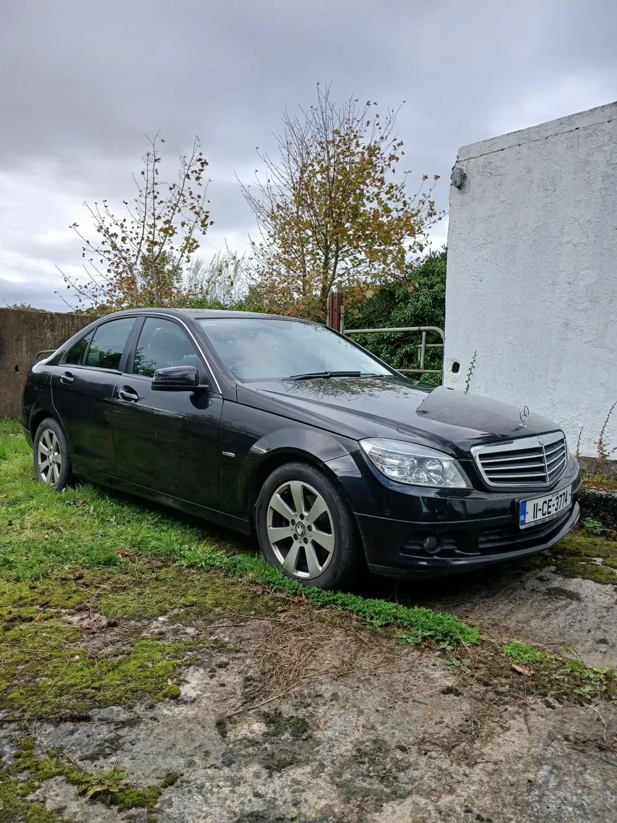2011 Mercedes C200CDI - *TIMING BELT ISSUE - Image 2