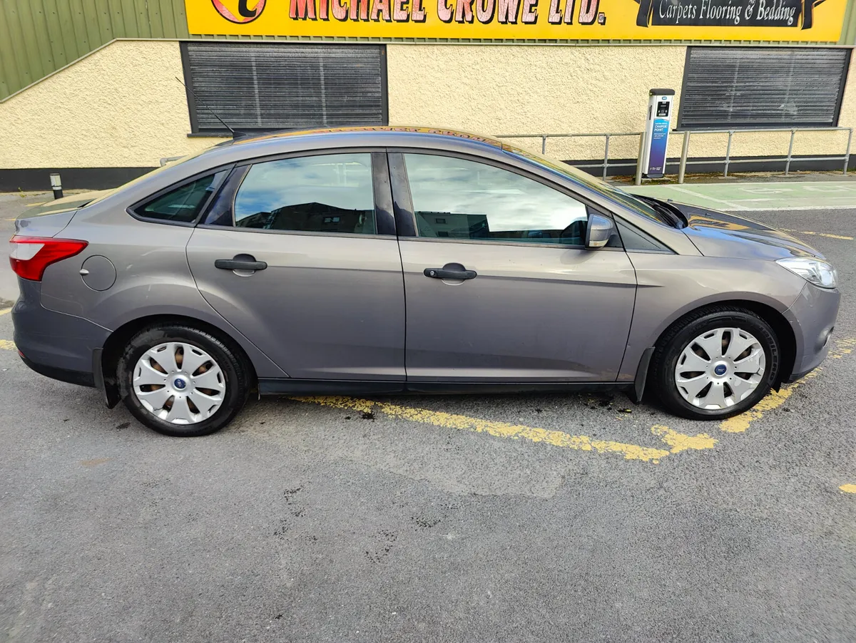 Ford Focus 2012 - Image 3