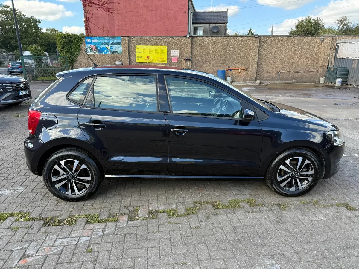 Volkswagen Polo 2013 1.2AUTO - Image 2