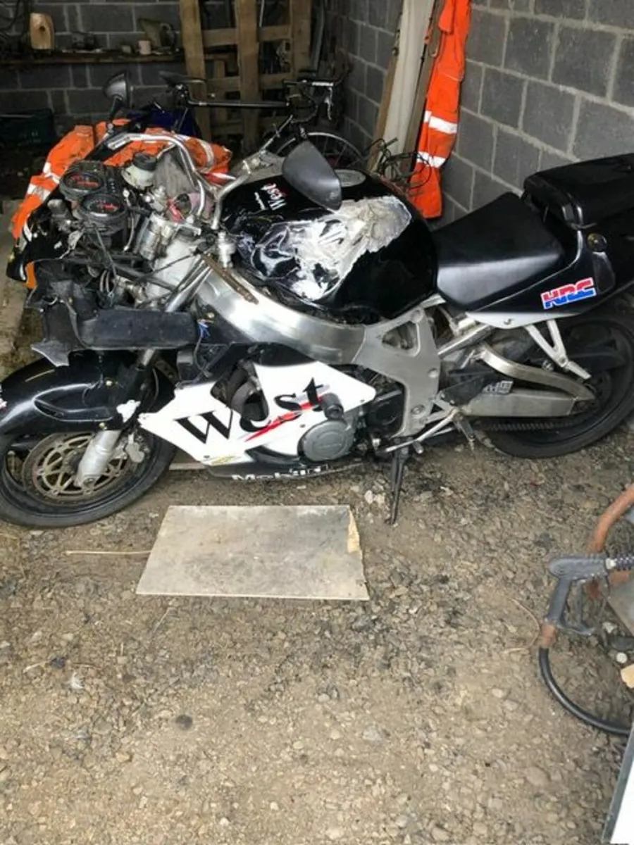 Honda Fireblade 918 - Image 3
