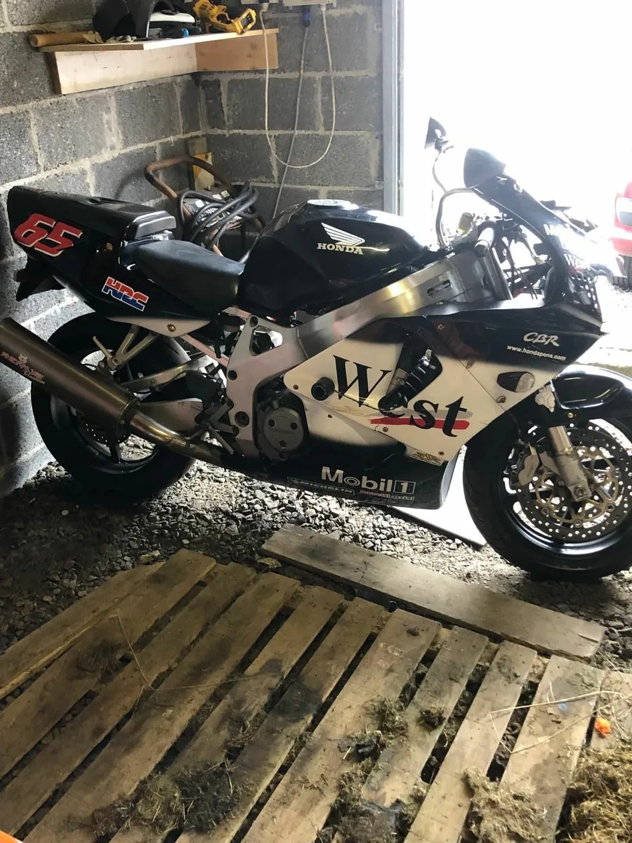 Honda Fireblade 918 - Image 1