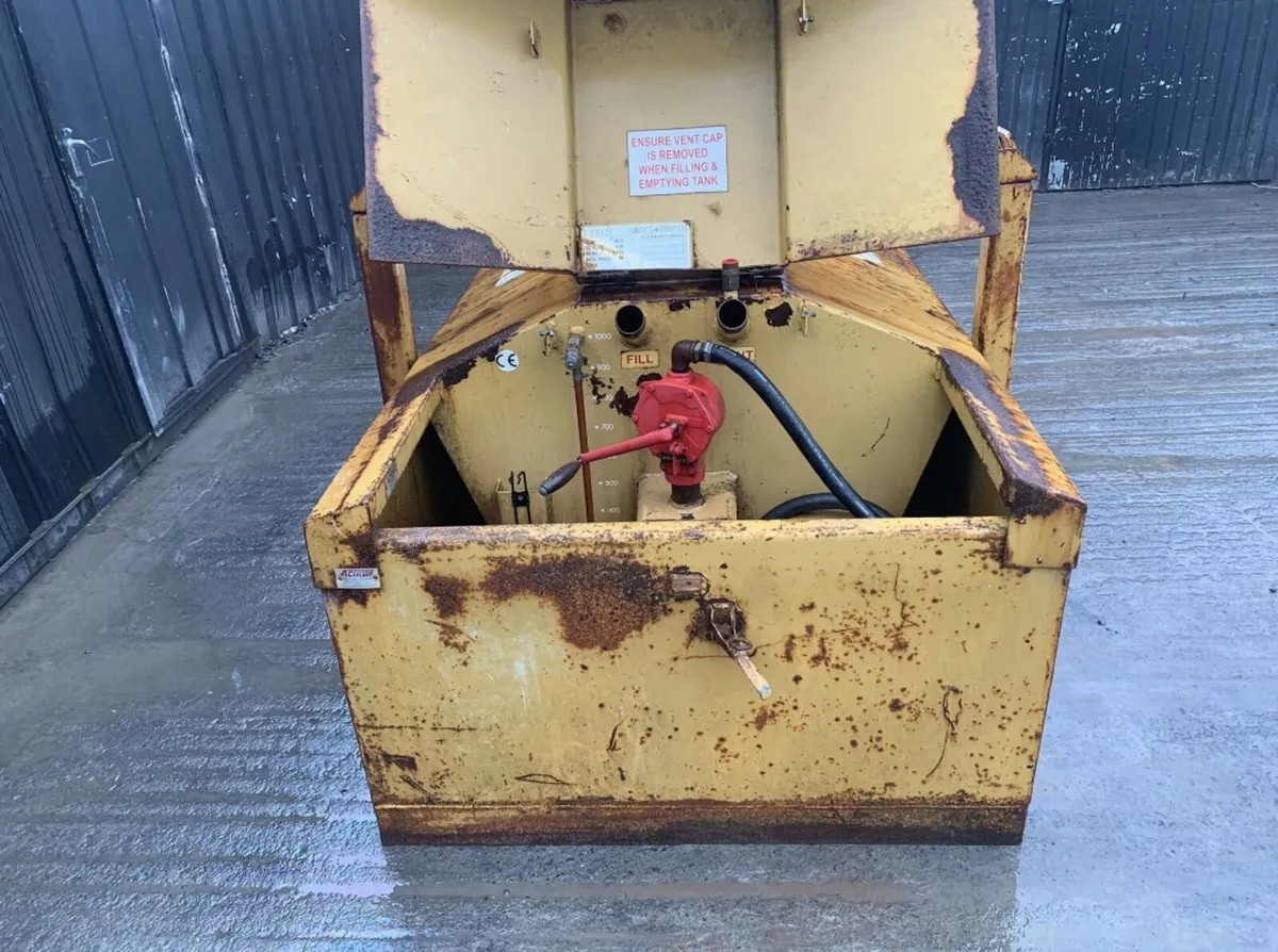 Static Bunded 1000L Fuel Bowser - Image 4