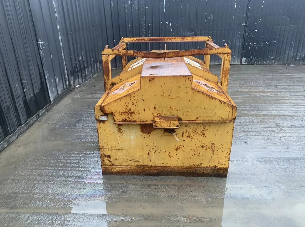 Static Bunded 1000L Fuel Bowser - Image 3