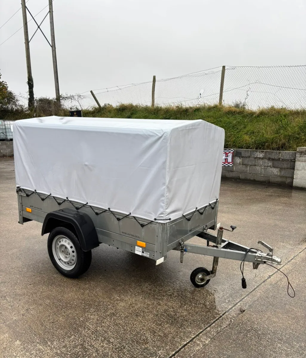 7by4 car trailer 6 mouths old for sale - Image 1