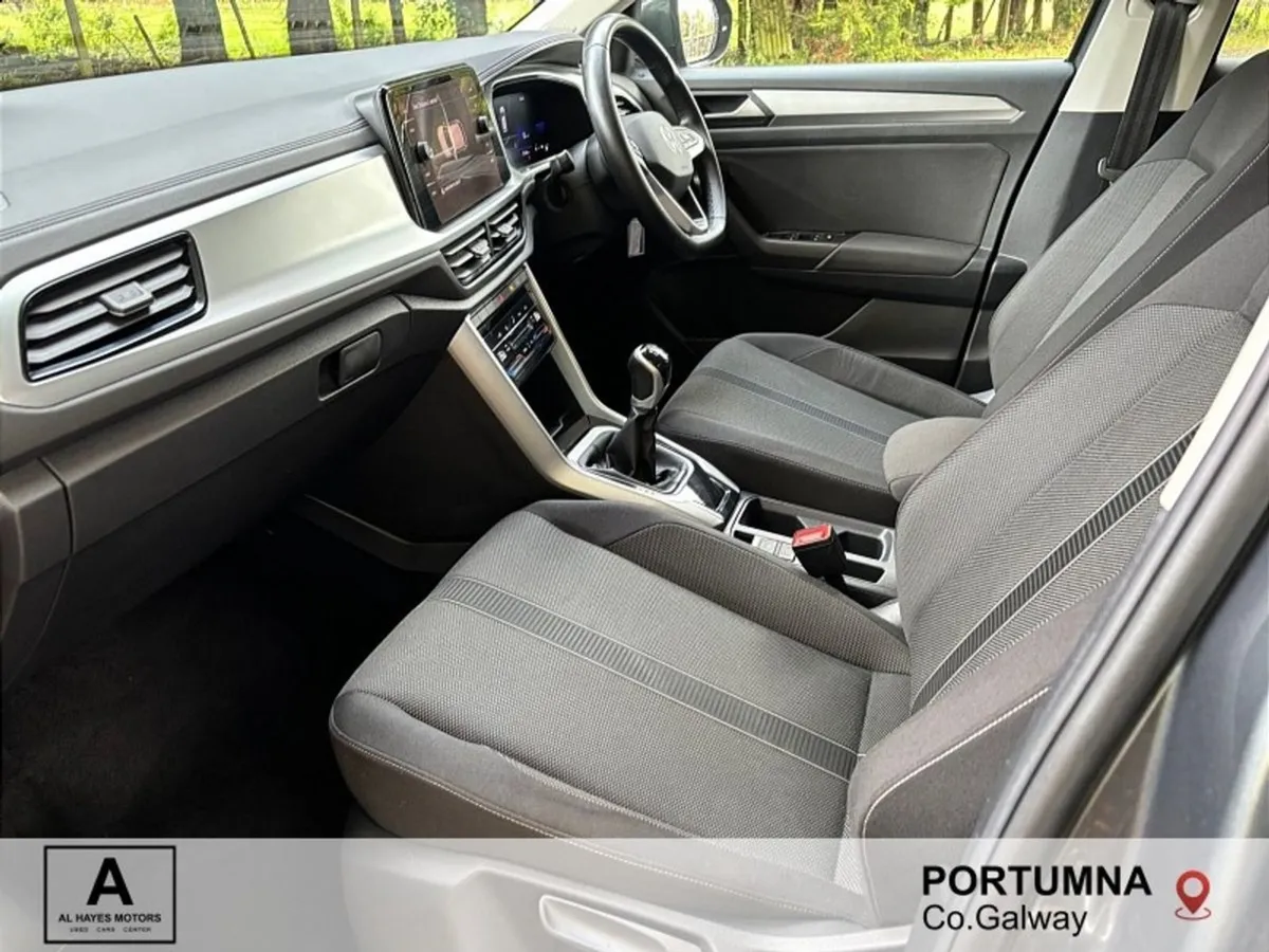 Volkswagen T-Roc Life 1.0 TSI 110HP - Image 4