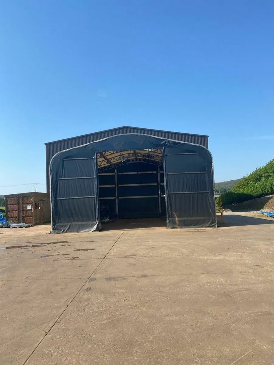 APPROX. 35ft x 33ft GALVANISED TEMPORARY BUILDING - Image 2