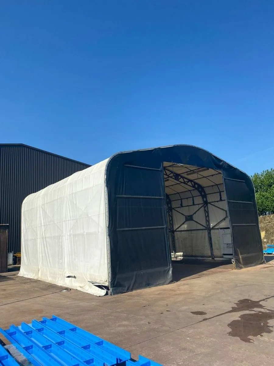 APPROX. 35ft x 33ft GALVANISED TEMPORARY BUILDING - Image 1