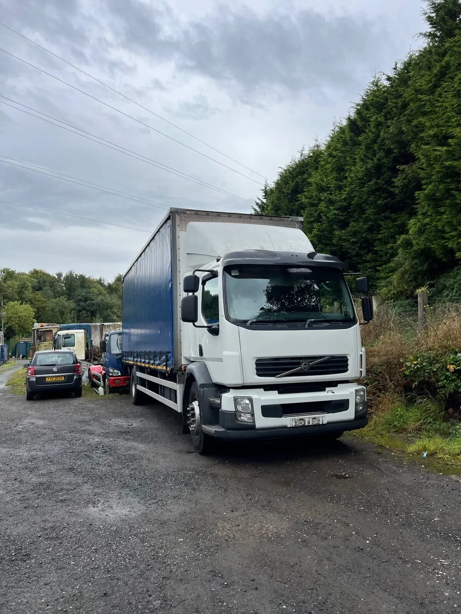 2013 Volvo FL - Image 1