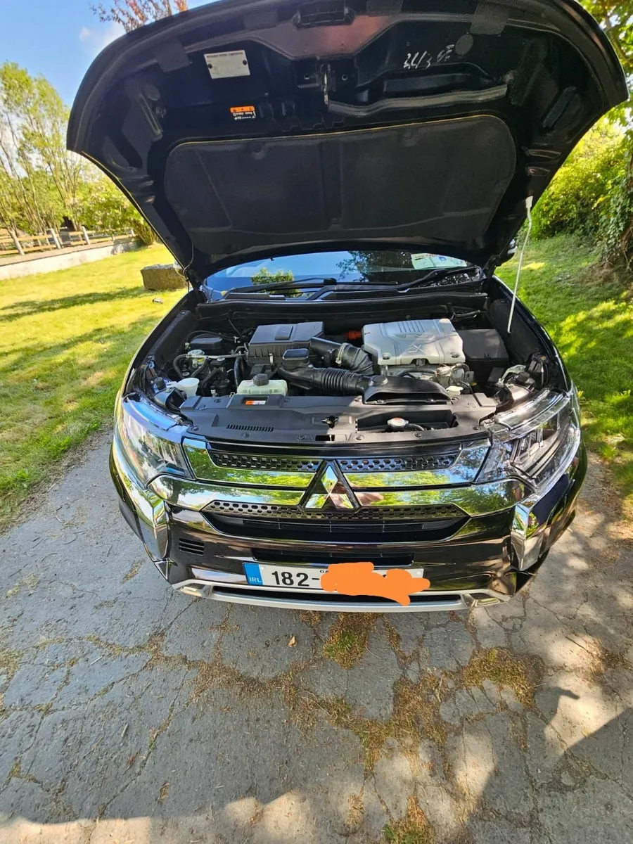 Mitsubishi Outlander 2018 - Image 1