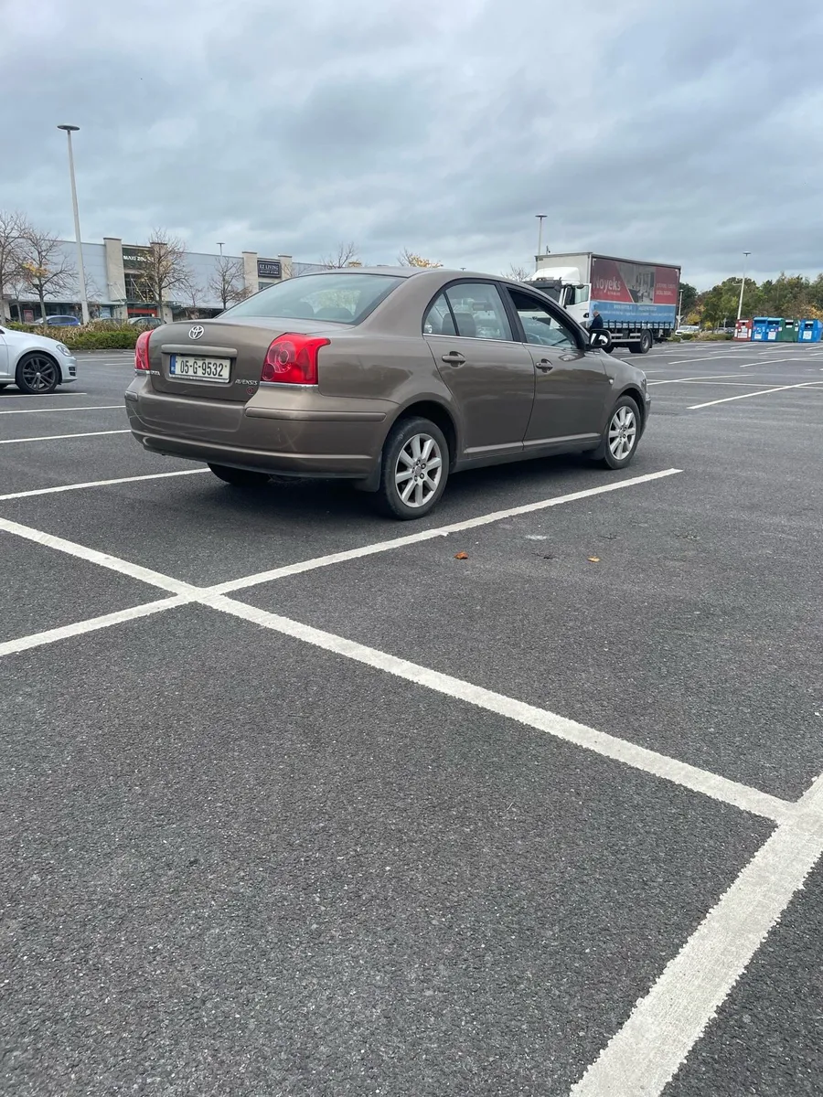 Toyota Avensis - Image 4