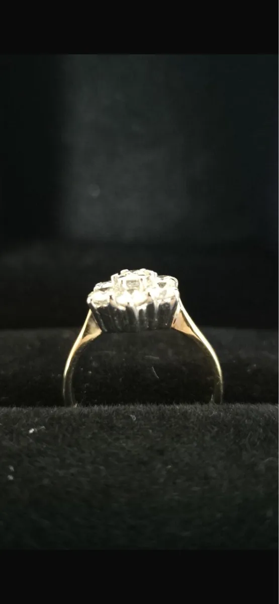 18ct gold natural mined diamonds.size J and half - Image 3