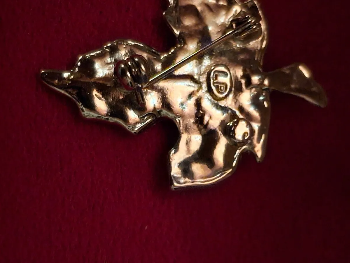 Vintage signed (LP) Silver tone leaf brooch! - Image 4