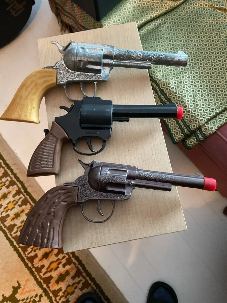 Cap toy pistol lot - Image 1
