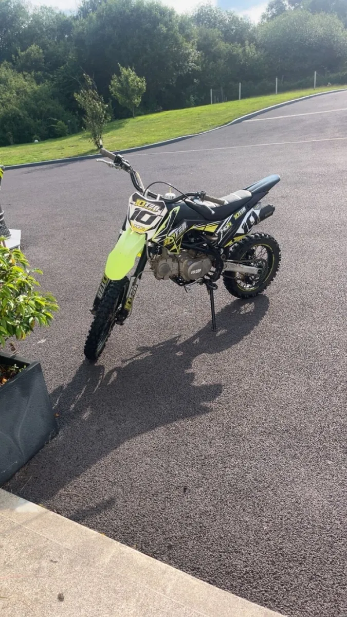 Dirt bike - Image 2