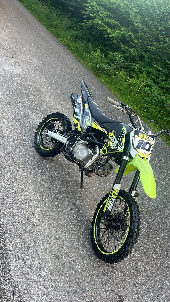 Dirt bike - Image 1