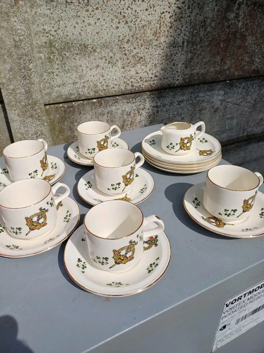 Vintage Carrigaline Teaset - Image 4