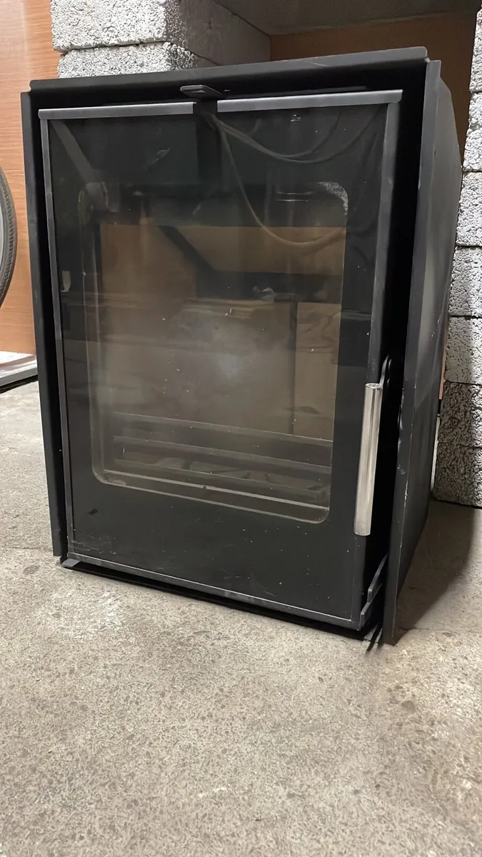 Ex-display Vitae 6kw Insert Cassette Stove - Image 2