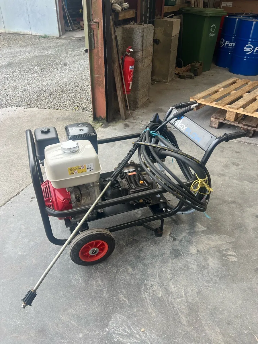 3000 PSI HONDA POWER WASHER - Image 3