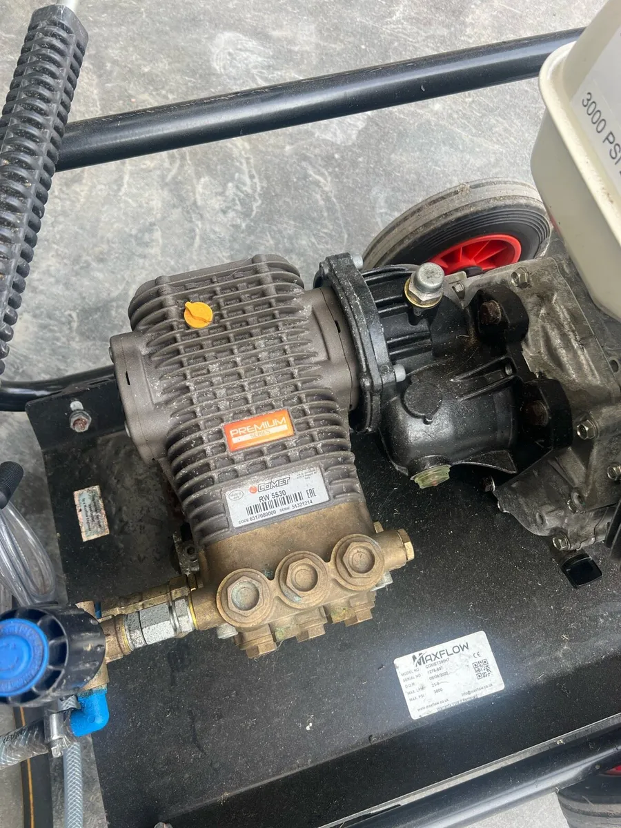 3000 PSI HONDA POWER WASHER - Image 4