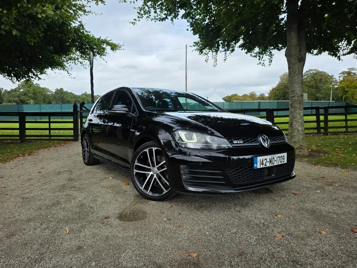 2014 VOLKSWAGEN GOLF GTD ( NCT & TAX) - Image 1