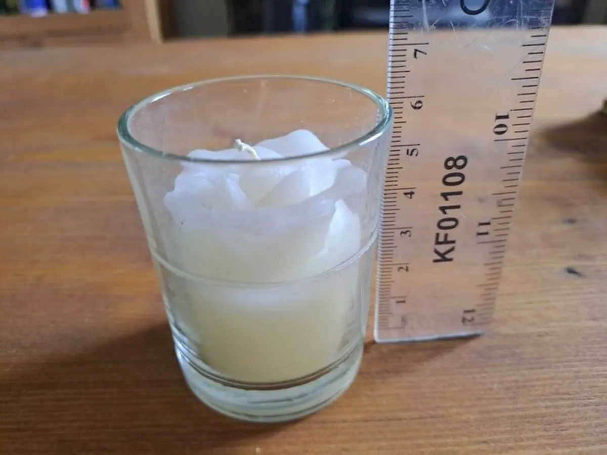 Candle white flower in glass - Image 3