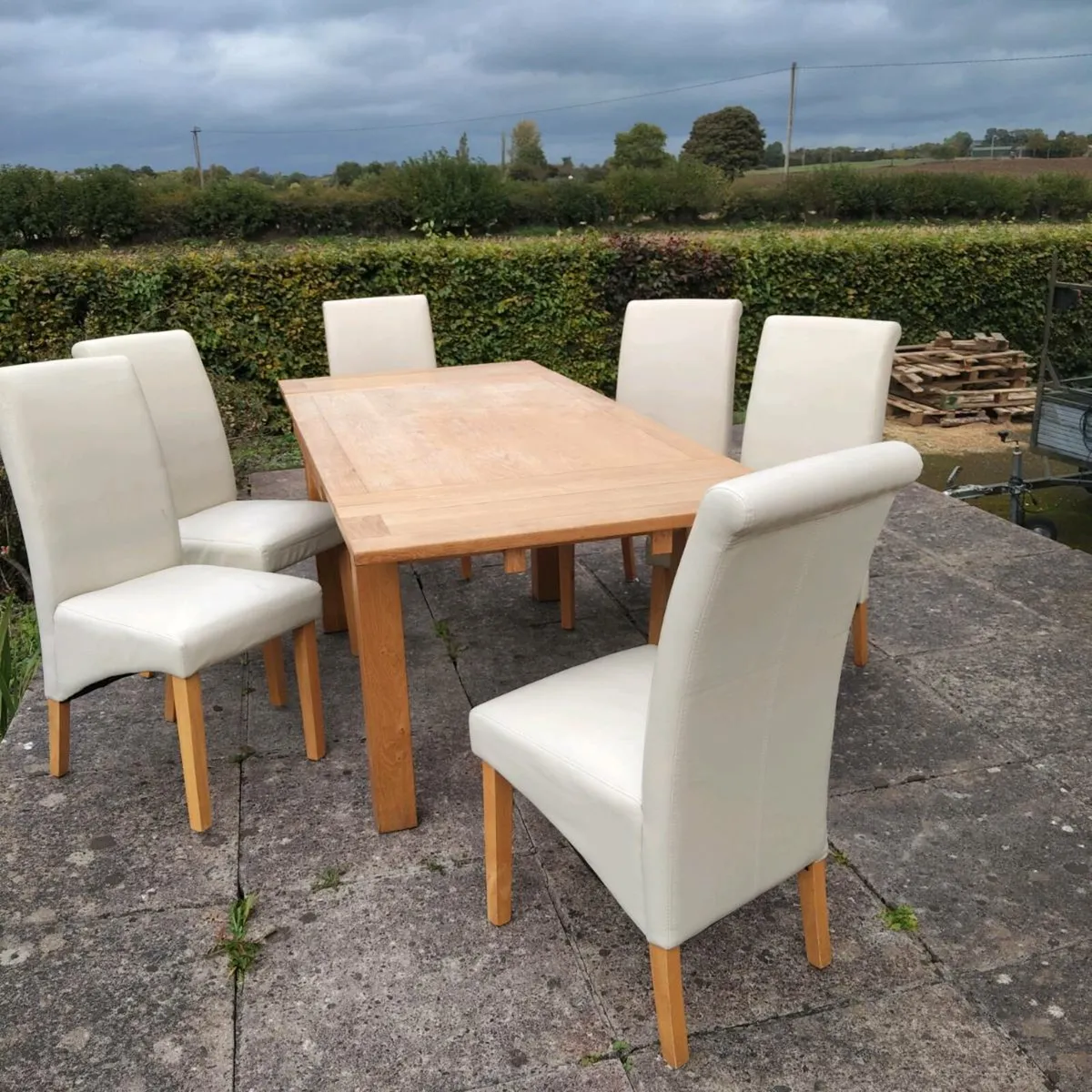 Oak Extending Table and chairs - Image 2