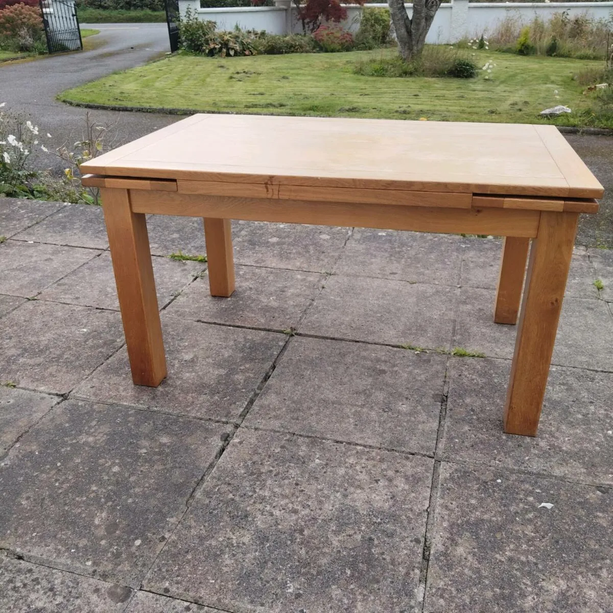 Oak Extending Table and chairs - Image 3